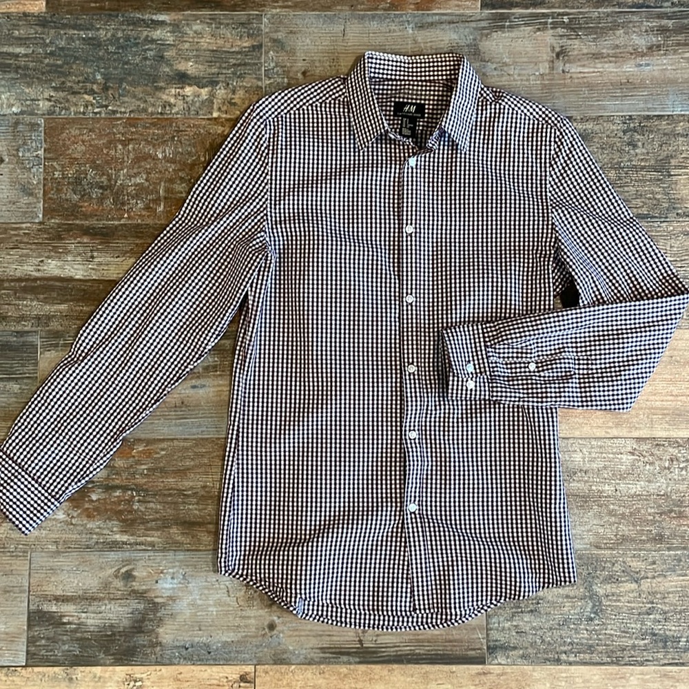 H&M dress shirt small